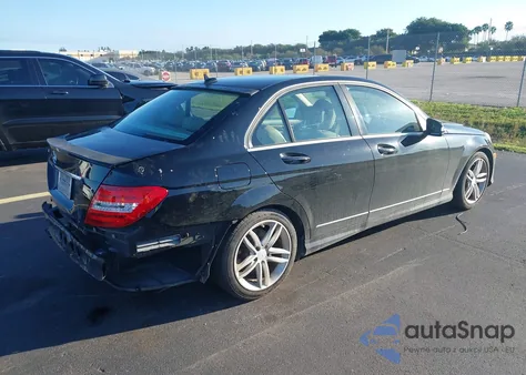 2014 Mercedes-Benz C 250 Sport from USA, damaged, VIN WDDGF4HB4ER306668